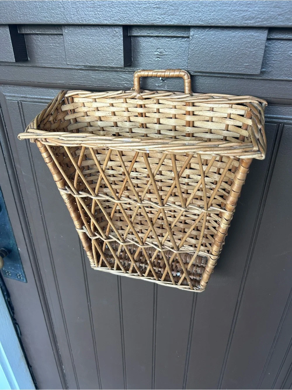Vintage Woven Rattan Wall Basket in Natural Brown - Home Accents